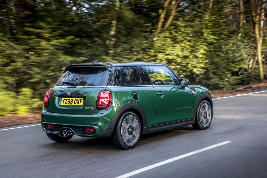  Mini Cooper S 60 Years Edition (F56) 2019 года  (UK) (фото 13 из 18)
